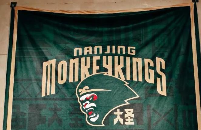 天天盈球即时比分直播-同曦官方：黄荣奇骨折休战6-8周，姜贺骨裂休战3周