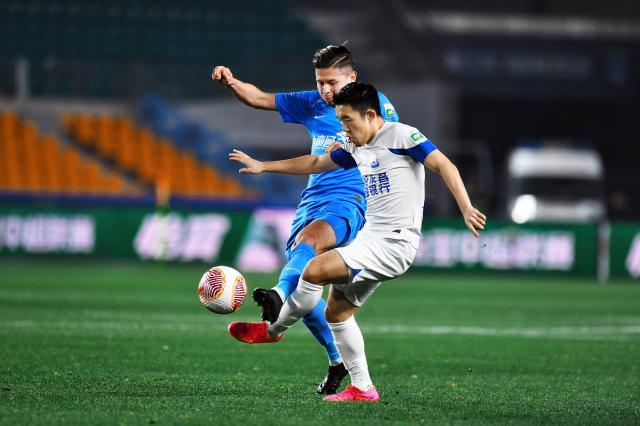 天天盈球 官网-【中超】郑凯木补时客串门将献神扑 南通1比1沧州