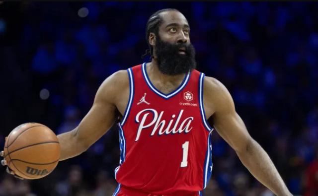 天天盈球即时比分直播-蜜月期已结束？哈登末节仅出手2次 里弗斯主动揽责